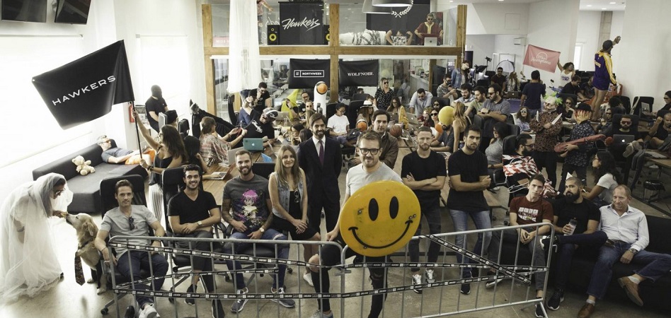 Hawkers: Betancourt inyecta 20 millones de euros m&aacute;s y sale &Aacute;lex Moreno